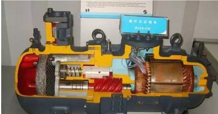 如(ru)何(he)解決(jue)工業冷水機産生水(shui)流不(bu)夠的故(gu)障